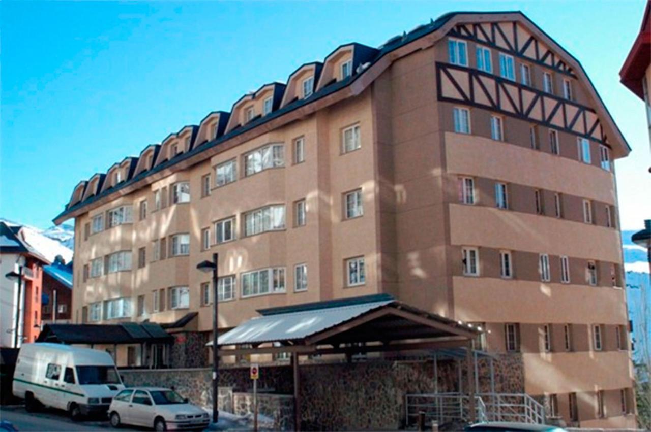 Apartamentos Surynieve Edificio Arttyco เซียร์ราเนบาดา ภายนอก รูปภาพ